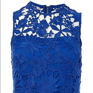 *BRAND NEW* CALVIN KLEIN Floral Size 2 Nice Dress